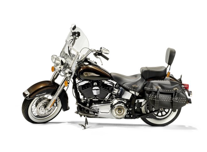 The Pope's Harley Davidson 1,690cc FLSTC 103 Heritage Softail Classic - img3